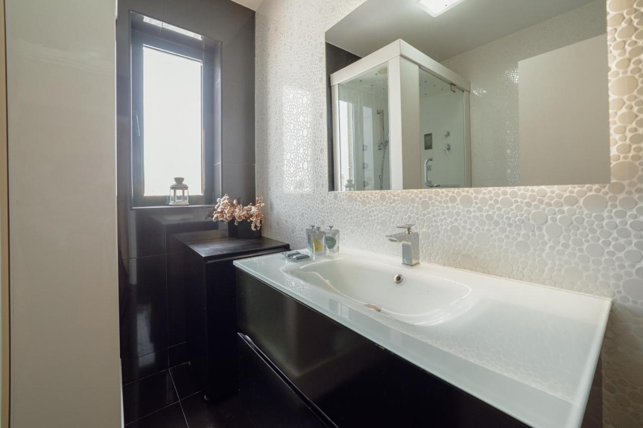 Apartmán Downtown Grand Tower View By Vacationy Porto Exteriér fotografie