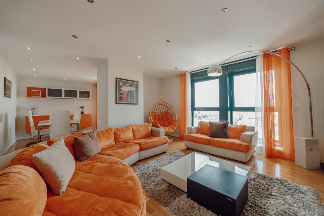 Apartmán Downtown Grand Tower View By Vacationy Porto Exteriér fotografie