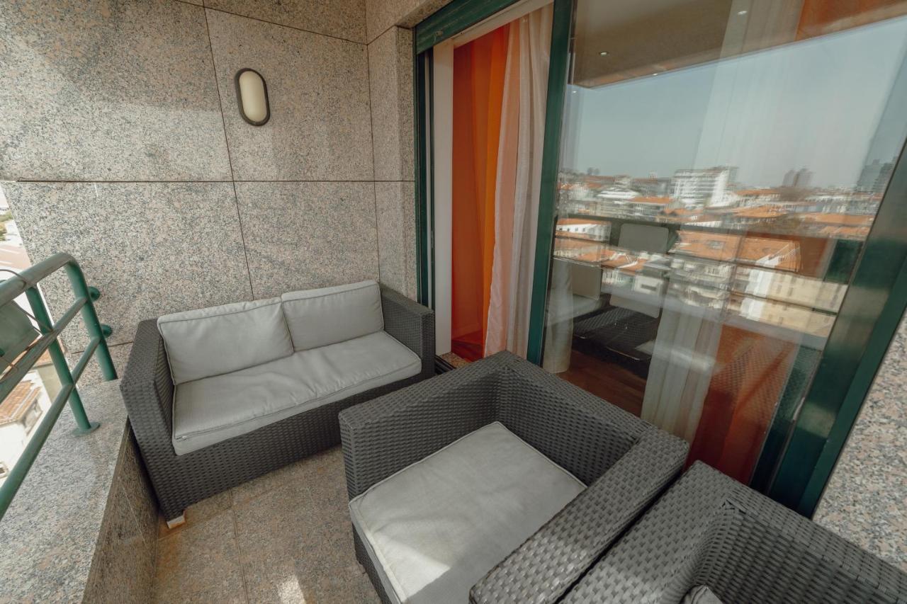 Apartmán Downtown Grand Tower View By Vacationy Porto Exteriér fotografie