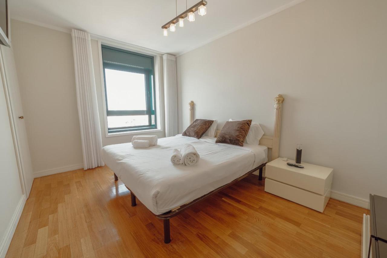 Apartmán Downtown Grand Tower View By Vacationy Porto Exteriér fotografie