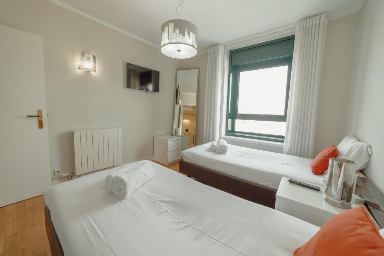 Apartmán Downtown Grand Tower View By Vacationy Porto Exteriér fotografie