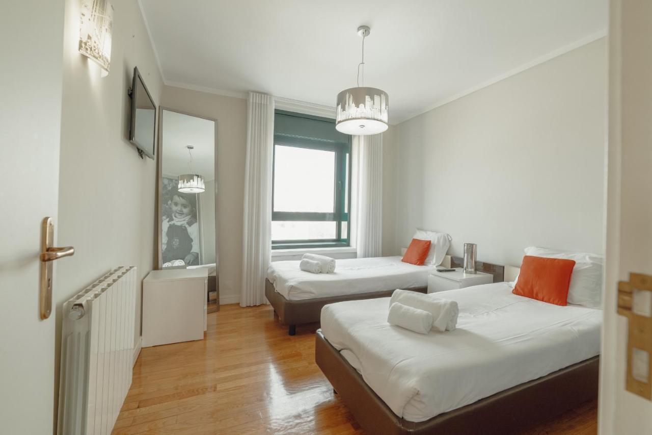 Apartmán Downtown Grand Tower View By Vacationy Porto Exteriér fotografie